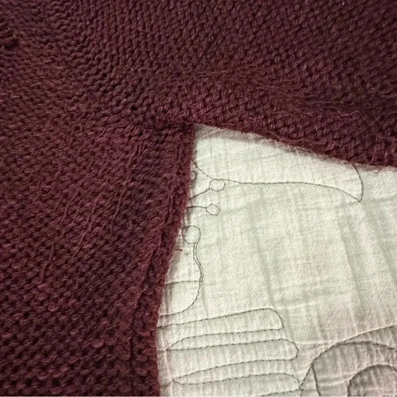Anthropologie Moth Beautiful Cozy Burgundy Sweater Size M - Picture 7 of 11